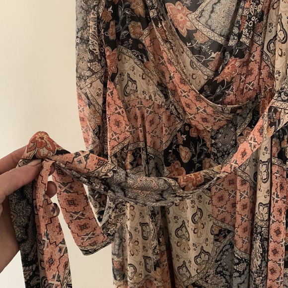 Indigo rose long sleeve sheer dress. Very flowy, plunging neckline. - Picture 4 of 5